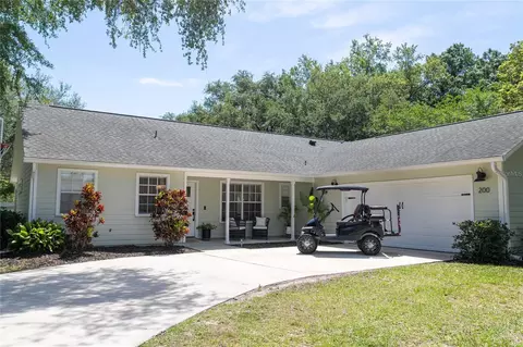 200 Mather Smith Dr, Oakland, FL 34760