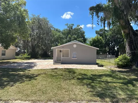 1016 E Hazzard Ave, Eustis, FL 32726