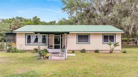 1551 Swamp Ln, Geneva, FL 32732