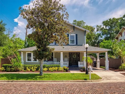304 W 5th St, Sanford, FL 32771