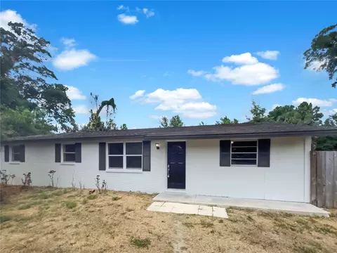 10346 Main St, Thonotosassa, FL 33592