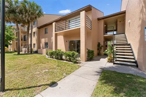 5220 Via Hacienda Cir #A111, Orlando, FL 32839