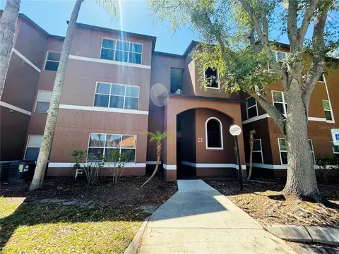 4560 Commander Dr #1315, Orlando, FL 32822