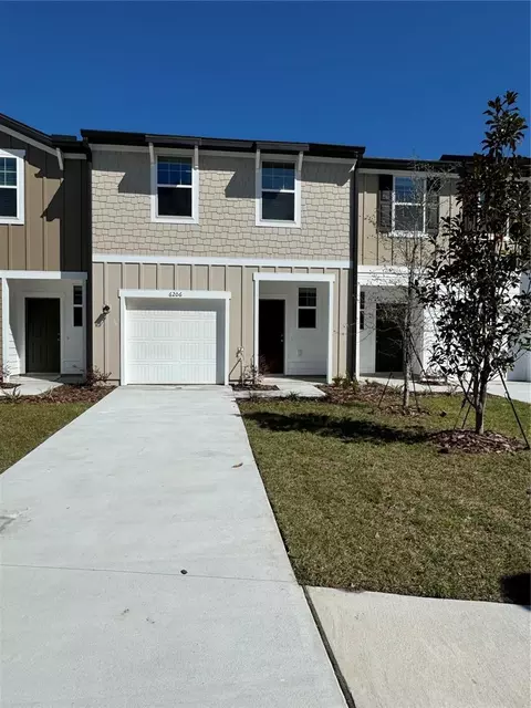 6210 Daerr Ridge St, Zephyrhills, FL 33542