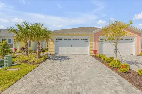 912 Coral Reef Way, Daytona Beach, FL 32124
