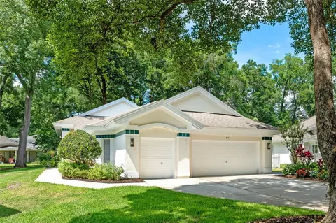 817 Red Hibiscus Ct, Apopka, FL 32712