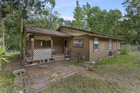 6519 NW 50th Ter, Bell, FL 32619