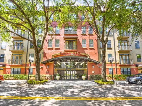 911 N Orange Ave #415, Orlando, FL 32801