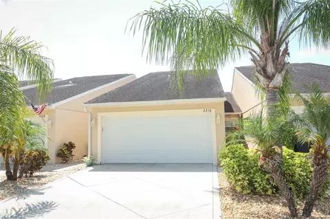 2210 Hawks Cove Cir, New Smyrna Beach, FL 32168