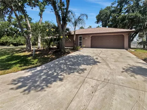 874 Cordele Ave NW, Port Charlotte, FL 33948