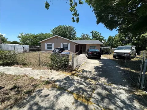 2471 Princess Carol Ct, Orlando, FL 32807