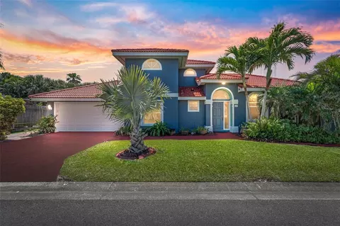 185 Sandy Shoes Dr, Melbourne Beach, FL 32951