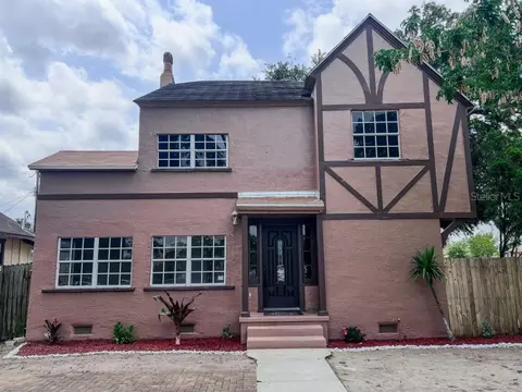 122 Avenue C NE, Winter Haven, FL 33881