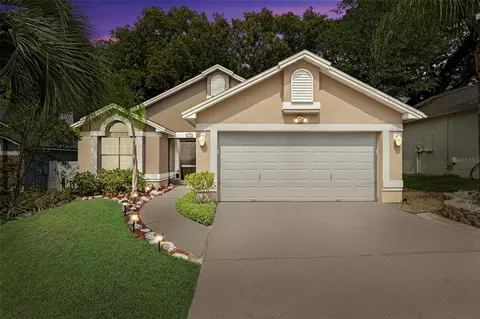 1749 Waterbeach Ct, Apopka, FL 32703