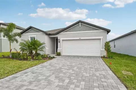 494 Sun Chaser Dr, Nokomis, FL 34275