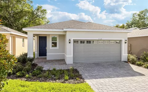 734 Lemon Ave, Fruitland Park, FL 34731