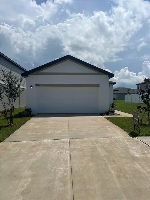 38306 Honeysuckle Dr, Dade City, FL 33525