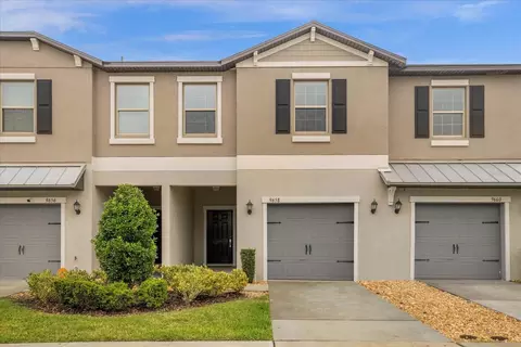 9658 Pembrooke Pines Dr, Sun City Center, FL 33573
