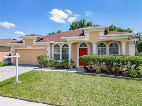 1380 Falconwood Ct, Apopka, FL 32712