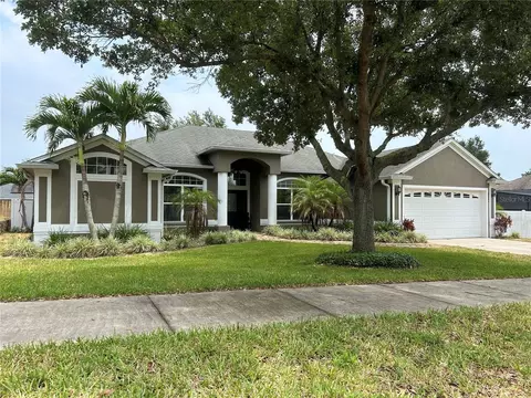 324 Way Point Dr, Groveland, FL 34736