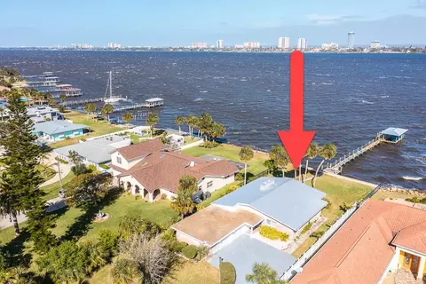 2217 S Palmetto Ave, South Daytona, FL 32119