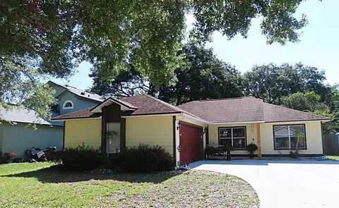 109 N Bristol Cir, Sanford, FL 32773