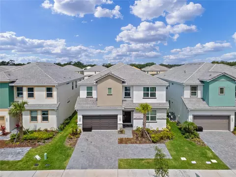 2456 Shanti Dr, Kissimmee, FL 34746