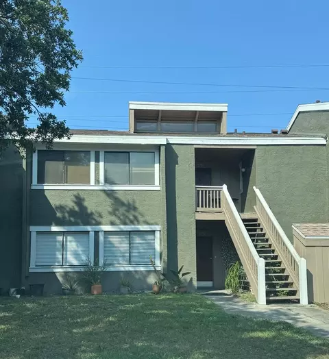 5761 Peregrine Ave #E04, Orlando, FL 32819