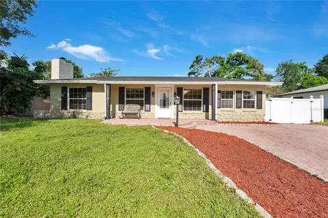 800 Brevard Ct, Orlando, FL 32822