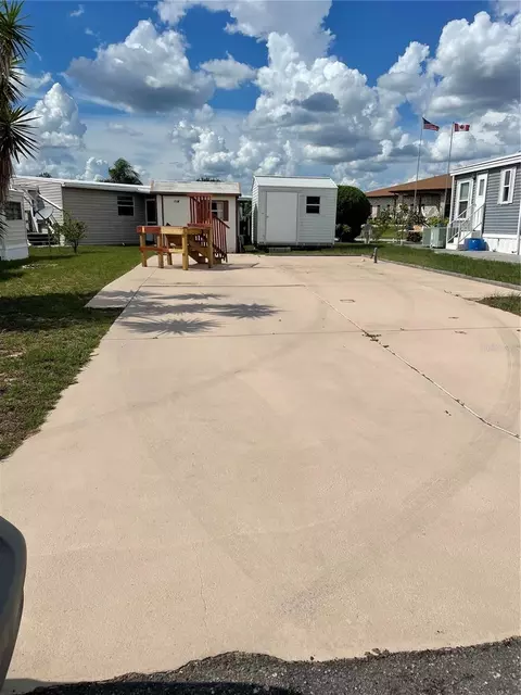 118 Flamingo St, Davenport, FL 33837