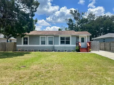 1019 W Berry Ave, Tampa, FL 33603