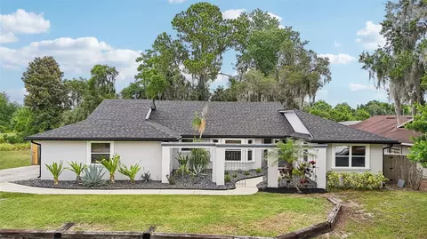 15603 Kezer Rd, Tavares, FL 32778