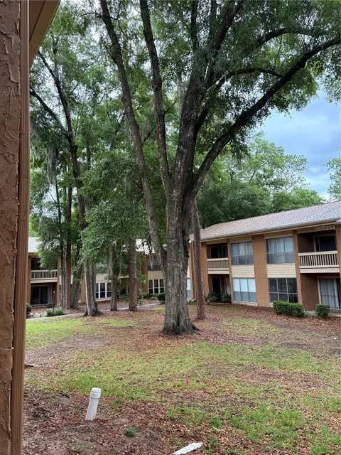 1810 NW 23rd Blvd #196, Gainesville, FL 32605