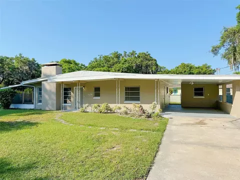 3104 Forest Rd, Eustis, FL 32726