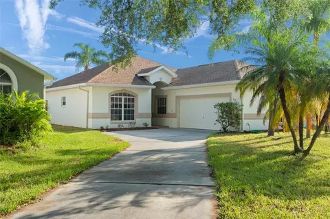 4203 Shadow Creek Cir, Oviedo, FL 32765