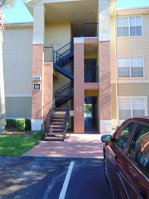 1929 Summer Club Dr #305, Oviedo, FL 32765