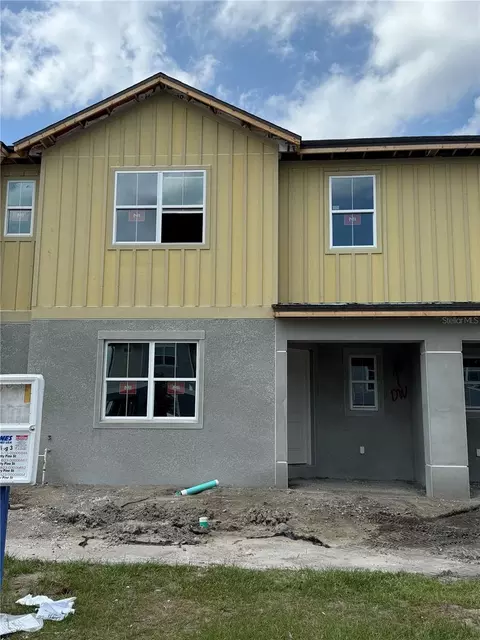3895 Knotty Pine St, Saint Cloud, FL 34772