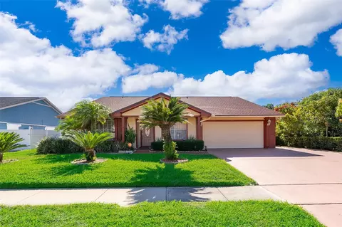 2051 Excalibur Dr, Orlando, FL 32822