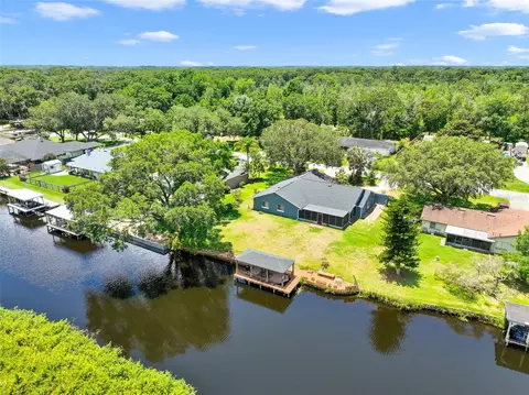 28744 Tammi Dr, Tavares, FL 32778