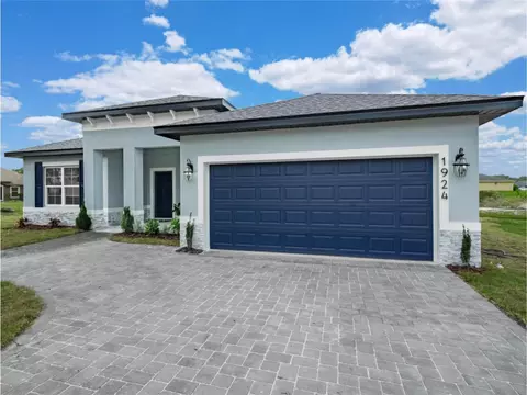 1924 Sawfish Dr, Kissimmee, FL 34759