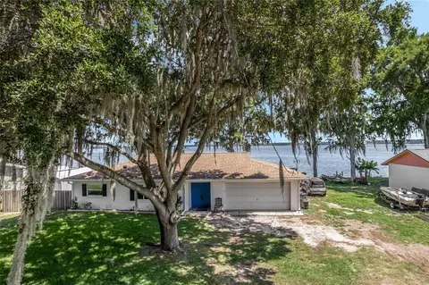 1026 Cr 457, Lake Panasoffkee, FL 33538