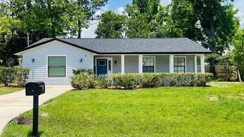 3 Pine Croft Ln, Palm Coast, FL 32164