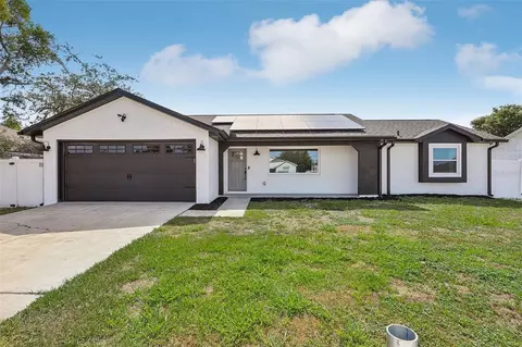 2419 Academy Ave, Deltona, FL 32738