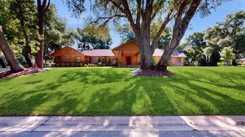 221 Bridle Path, Longwood, FL 32779
