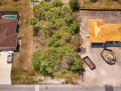18589 Lake Worth Blvd, Port Charlotte, FL 33948