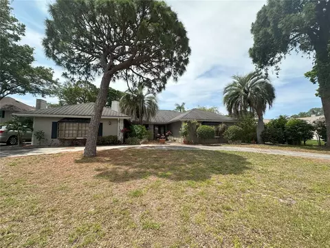 2556 Heron Ln N, Clearwater, FL 33762