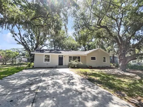 1208 Mississippi St, Plant City, FL 33563