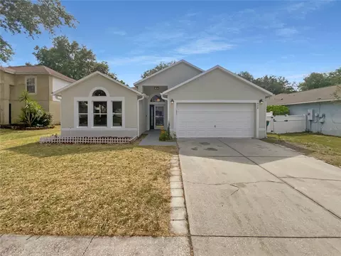 848 Vanderbilt Dr, Eustis, FL 32726