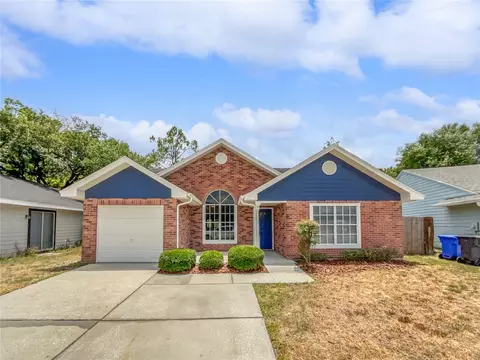 8218 Riverboat Dr, Tampa, FL 33637