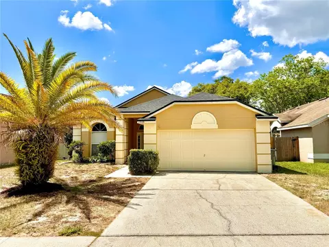 1348 Crawford Dr, Apopka, FL 32703